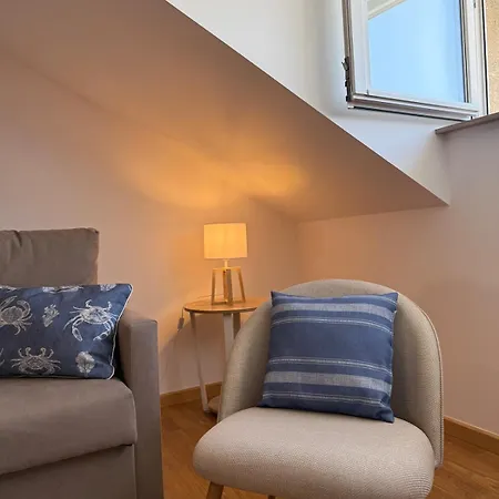 Con Encanto En Primera Linea De Plaza, Parking Privado Gratis 아파트 피니스테레