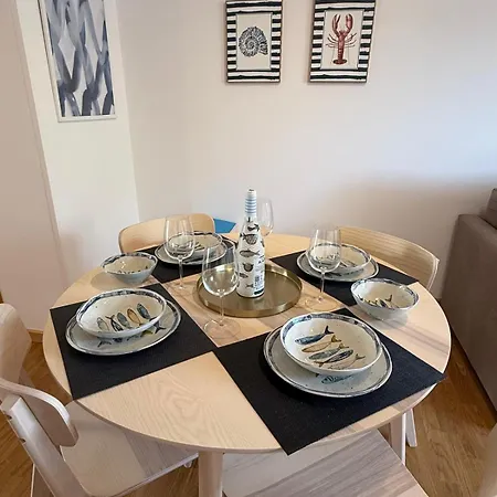 Con Encanto En Primera Linea De Plaza, Parking Privado Gratis 아파트 *