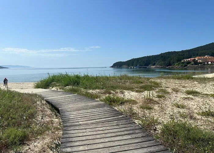 Aires Celtas Fisterra, Playa Y Parking Finisterre